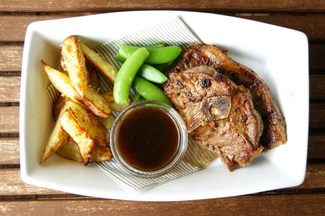 Lamb chops with garlic  and herbs