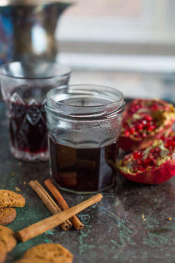     Honey-Pomegranate Mulled Wine