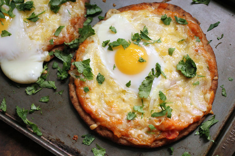 Naan Breakfast Pizza