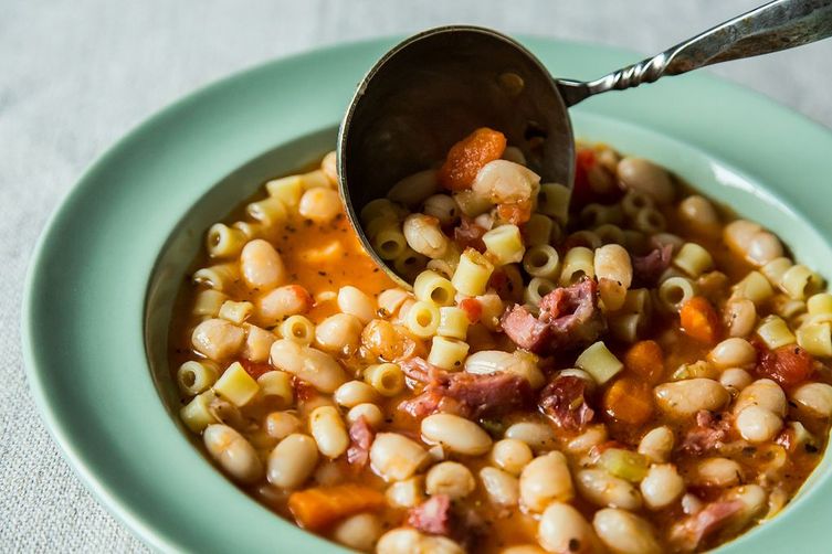 Pasta Fagioli-Hearty Bean Soup