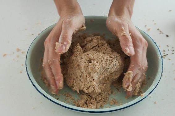 Homemade Fennel Seed Crackers