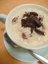 Rice pudding with dried cherries and chocolate