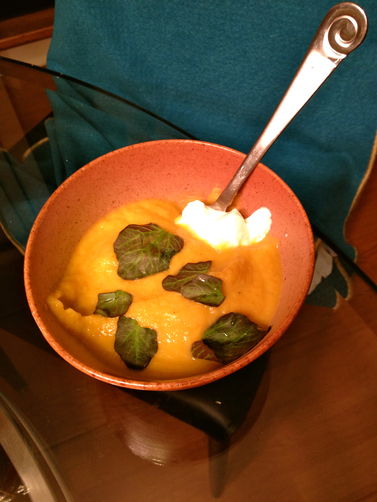 Kickin Leek and Cauliflower Soup
