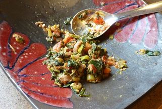 Indian-style_mustard_greens