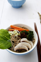 Star anise and vegetables soba noodles