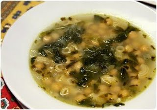 Chickpea soup with Spinach and Macaroni - Sopa de Grão com Espinafres