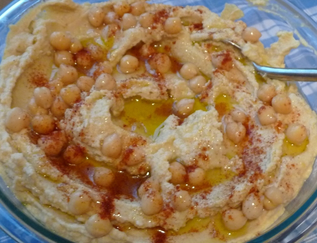 Best Ever Homemade Hummus