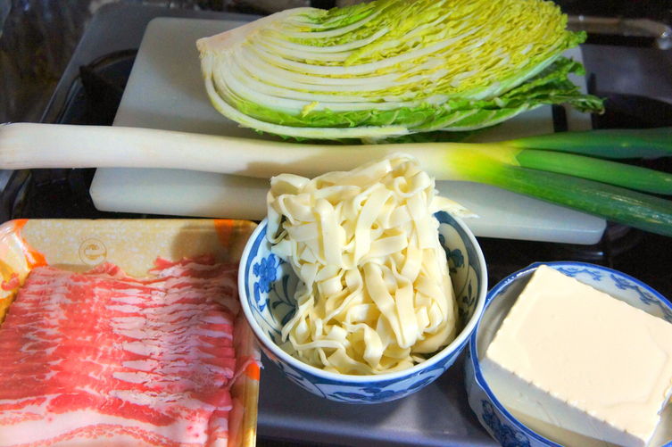 Chicken stock soy milk soup with Noodles