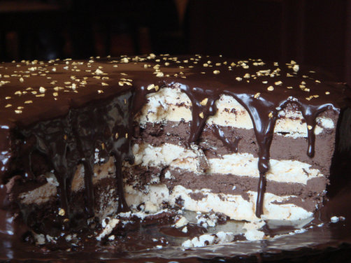 Meringue and Chocolate Cake - My Most Daring Experience