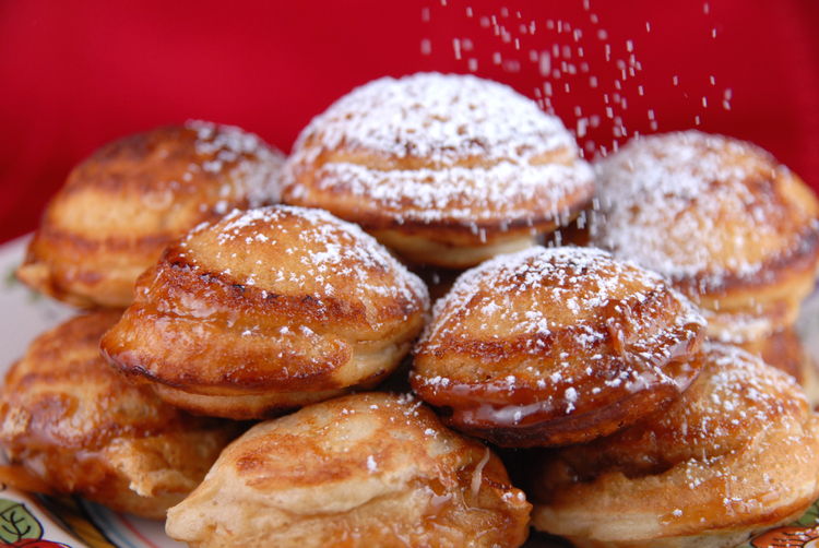 Tea-bleskiver with a tea caramel filling