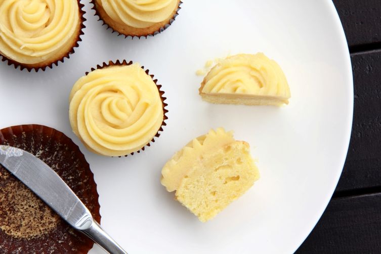 Chamomile Lemon Cupcakes with Honey Buttercream Frosting
