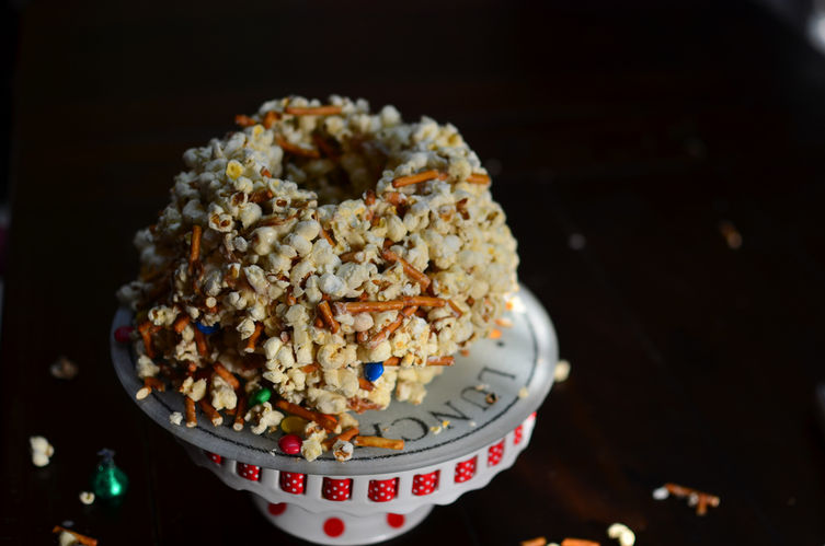 Popcorn-Toasted Cereal Cake