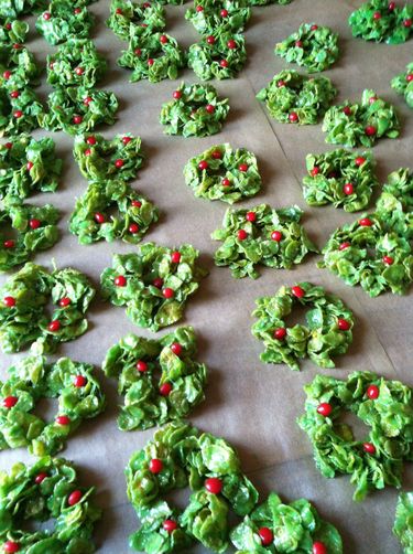 Annette's Corn Flake Marshmallow Wreaths