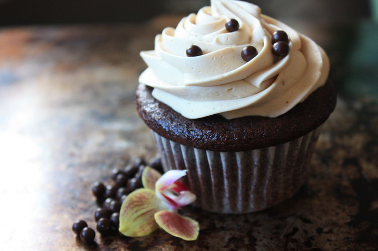 Thelma's Chocolate Cupcakes with Peanut Butter Swiss Buttercream