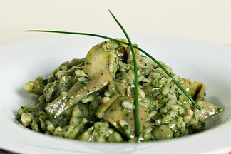 Artichoke risotto with lemon-herb pesto