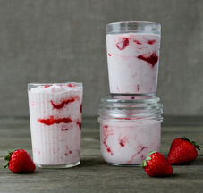 Bakeless-strawberry-rhubarb-fool-durand