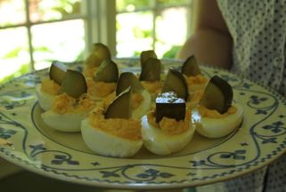 Seven Day Sweets (Luvey's Sweet Pickles)