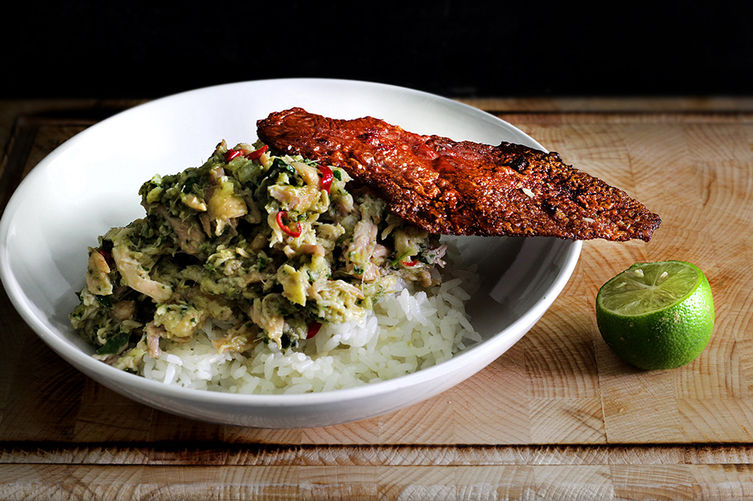 Herb chicken rice with skin crackling