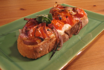 Open-Faced Sandwich with Roasted Tomatoes and Gorgonzola Dolce