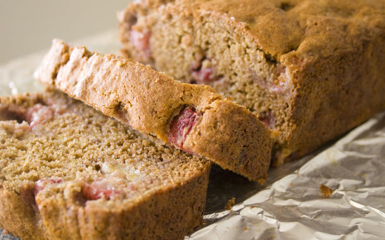 Whole Grain Banana Bread with Strawberries