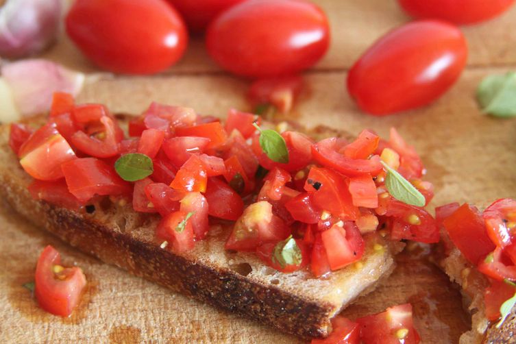 Tomato Bruschetta (summer on toast)