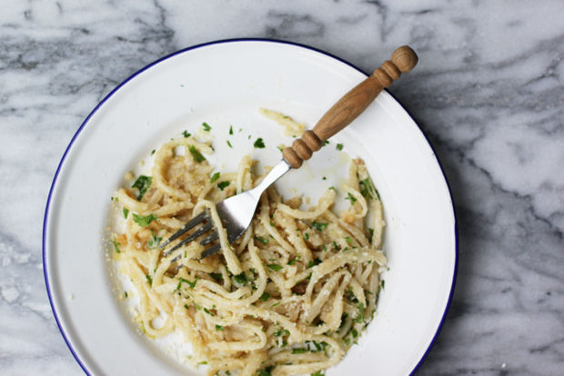 Pici con le briciole (Pici with breadcrumbs)