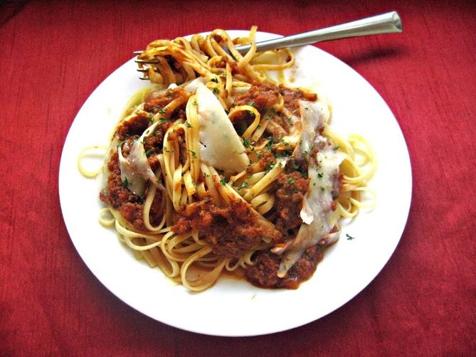 8 veggie bolganese