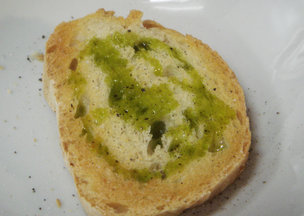 Crostini_broccoli_rabe_and_beans_grilled_bread_and_olive_oil