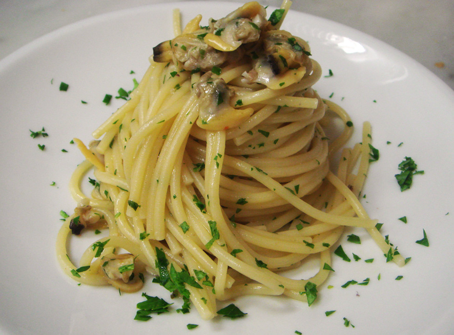 Spaghetti alle Vonghole - Spaghetti with clams