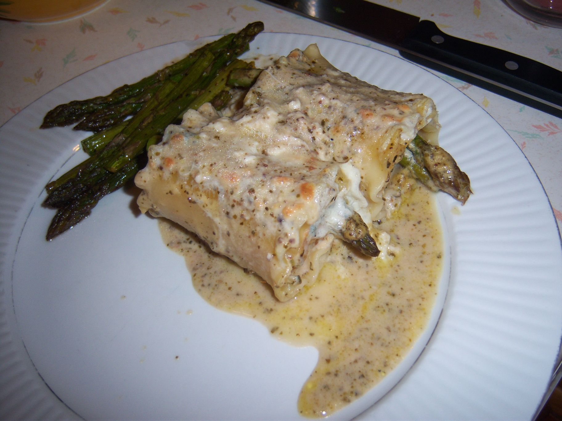 Creamy Pesto Tiger Shrimp and Asparagus Lasagna Bundles
