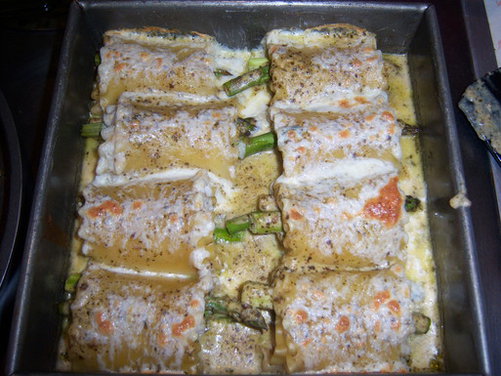 Creamy Pesto Tiger Shrimp and Asparagus Lasagna Bundles