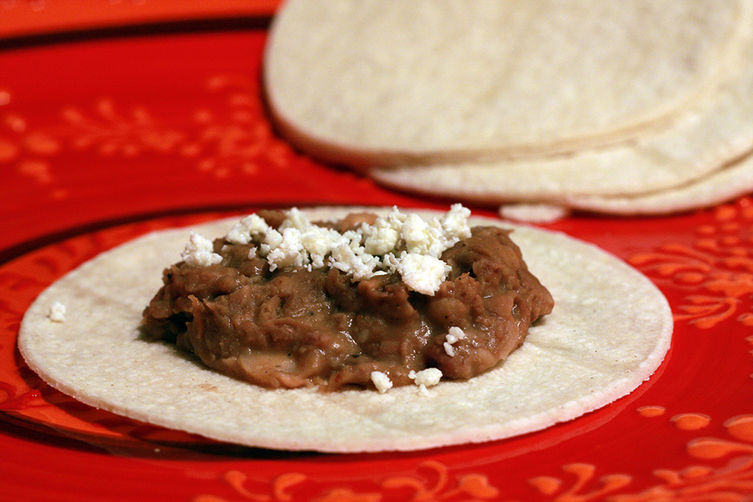 Spicy smoky bacony slow cooker refried beans