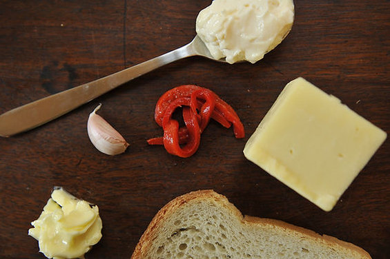 Grilled Pepper Cheese Sandwiches