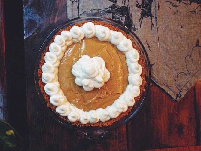 Butterscotch Pie with Pretzel Crust