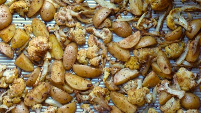 Roasted Potatoes and Cauliflower with Indian Spices