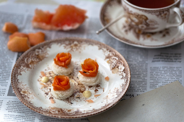 Earl Grey Cured Salmon with Vanilla Mayonnaise