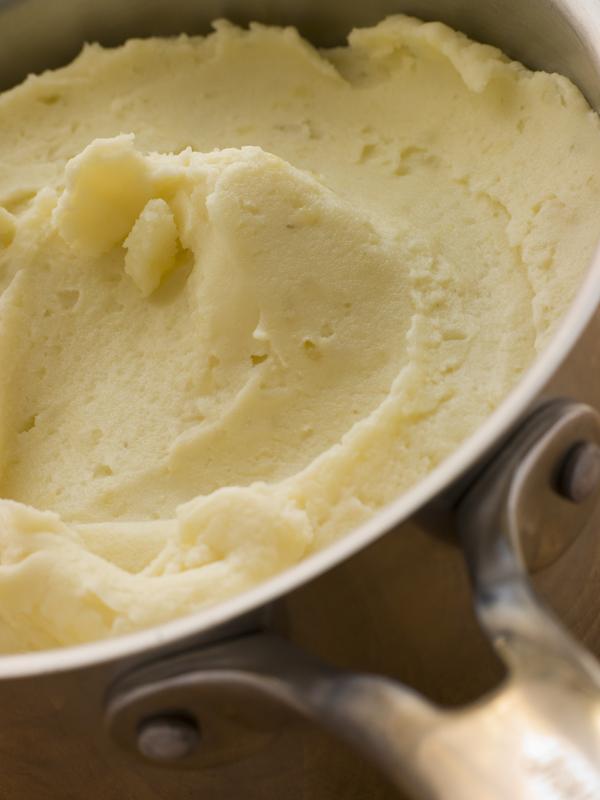 Classic Mashed Potatoes & Gravy
