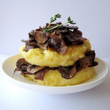 Polenta_with_sauteed_mushrooms