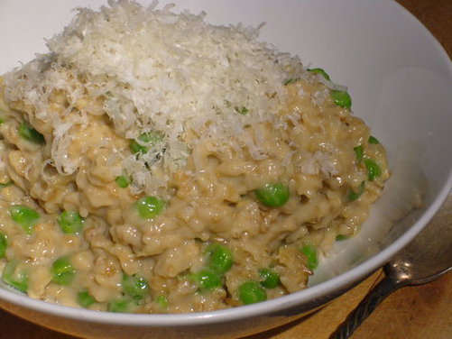Peas Porridge Hot (Oat Risotto with Peas)