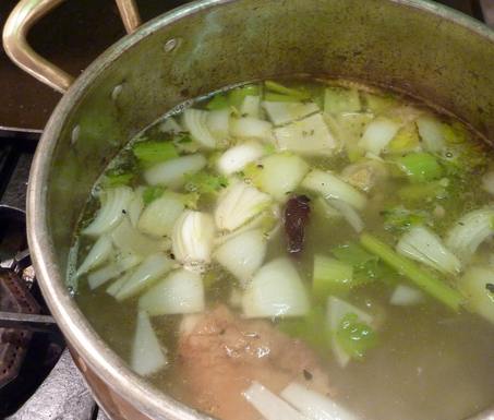 Chicken_stock_medium