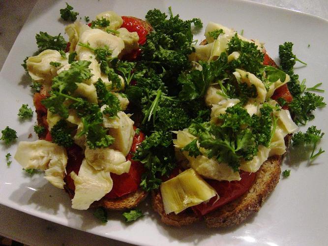 Bruschetta with Tomatoes, Artichoke Hearts and Parsley