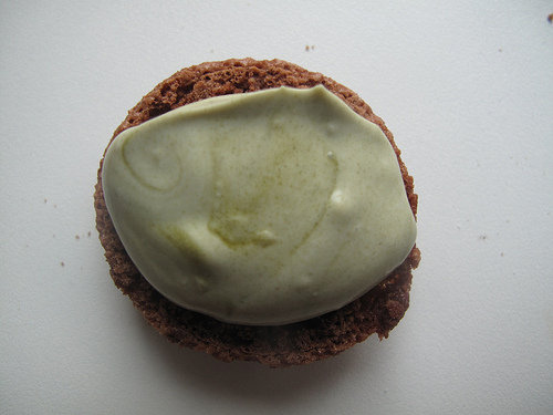 Chocolate Macarons with Matcha Cream