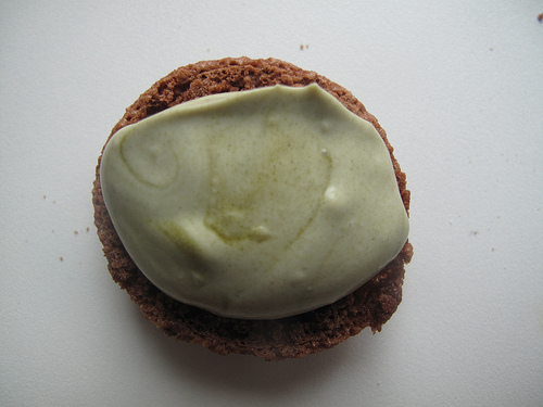 Chocolate Macarons with Matcha Cream