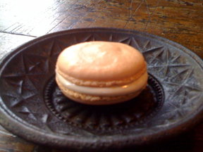 Almond-Halvah Macaroons