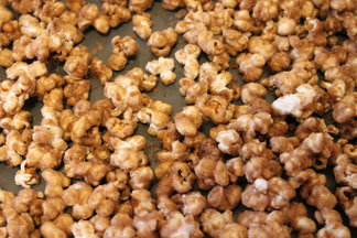 Spicy Caramel Corn