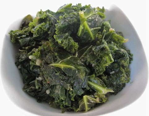 Garlicky Wilted Kale (with a dash of Nutmeg)