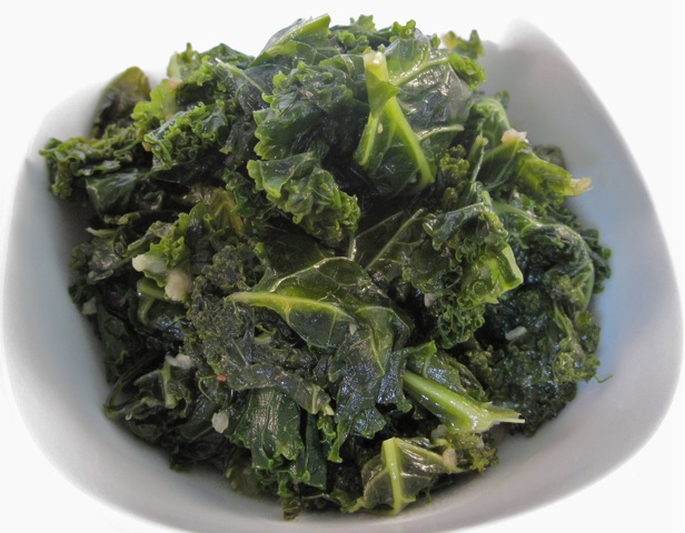 Garlicky Wilted Kale (with a dash of Nutmeg)