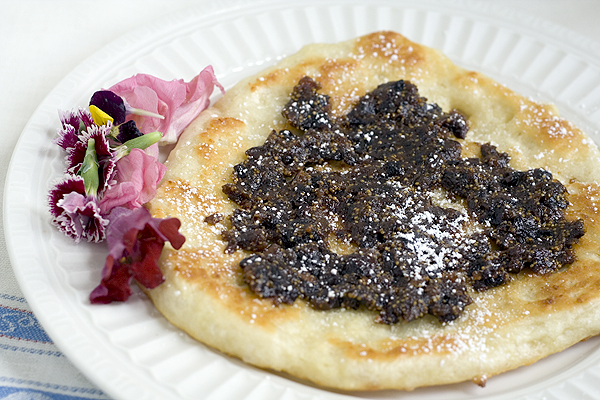 Sweet & Spicy Fig Lángos