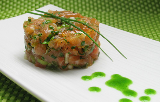 Jade_buddha_salmon_tartare