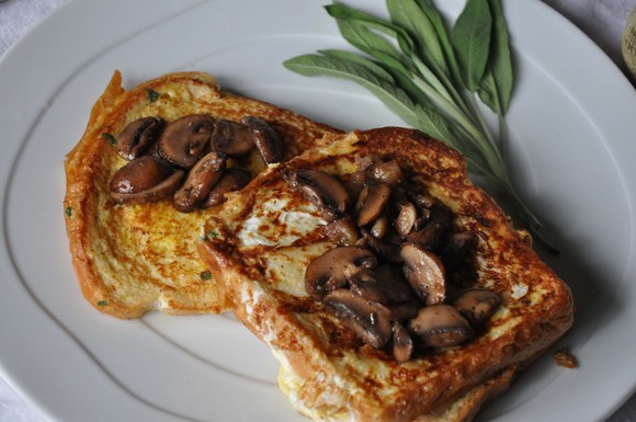 Gruyere_french_toast
